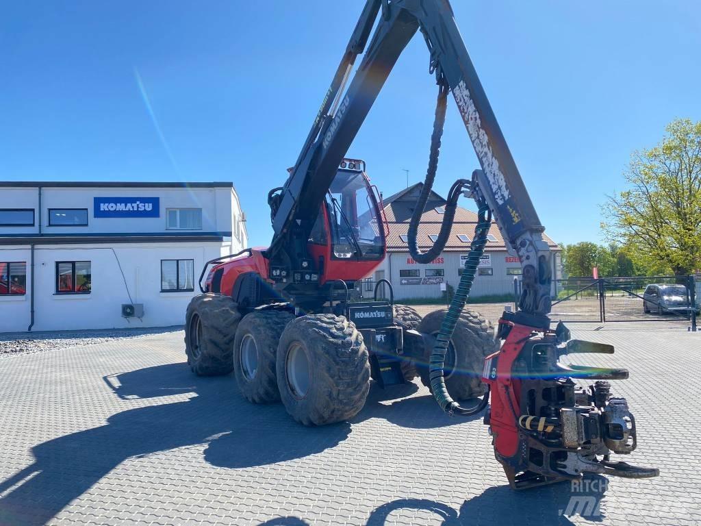 Komatsu 911 Harvesters
