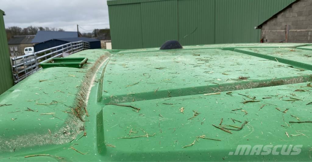 John Deere 6120R Tractoren