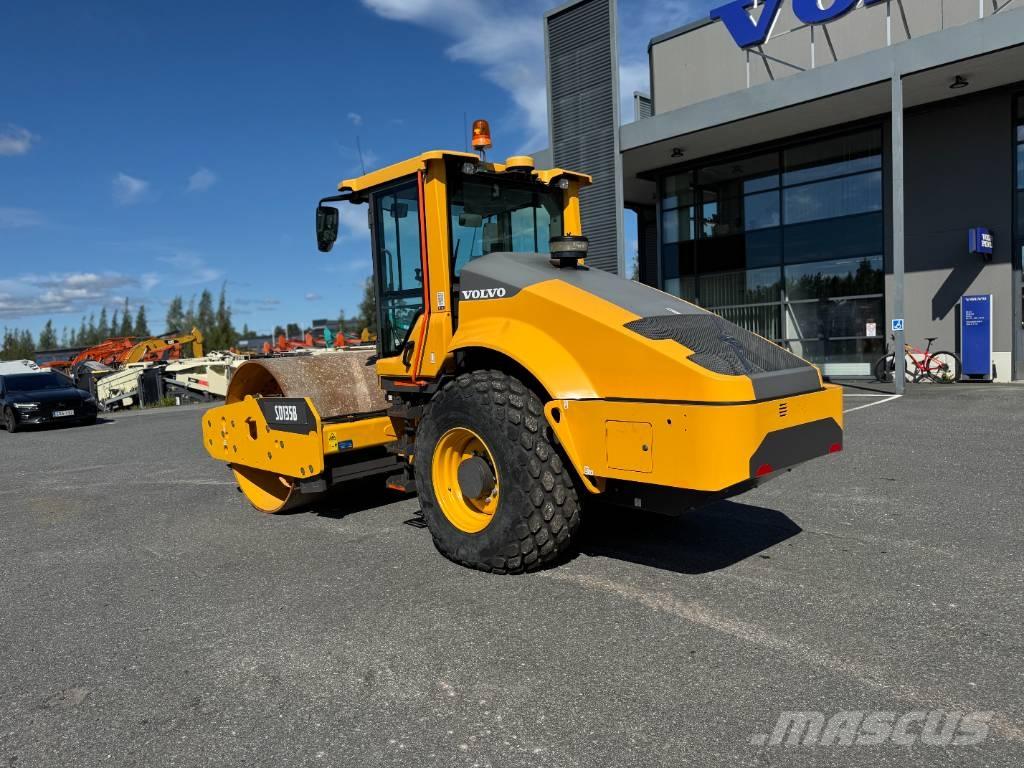 Volvo SD 135 B Trilrolwalsen