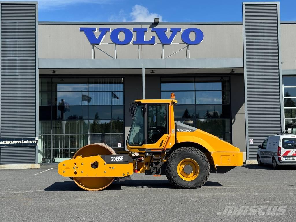 Volvo SD 135 B Trilrolwalsen