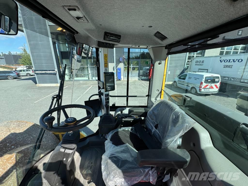 Volvo SD 135 B Trilrolwalsen