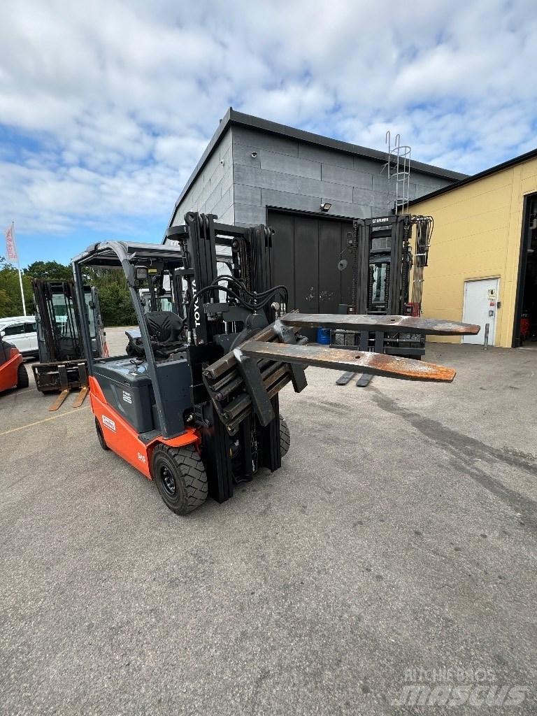 Toyota 8FBMT25 Elektrische heftrucks