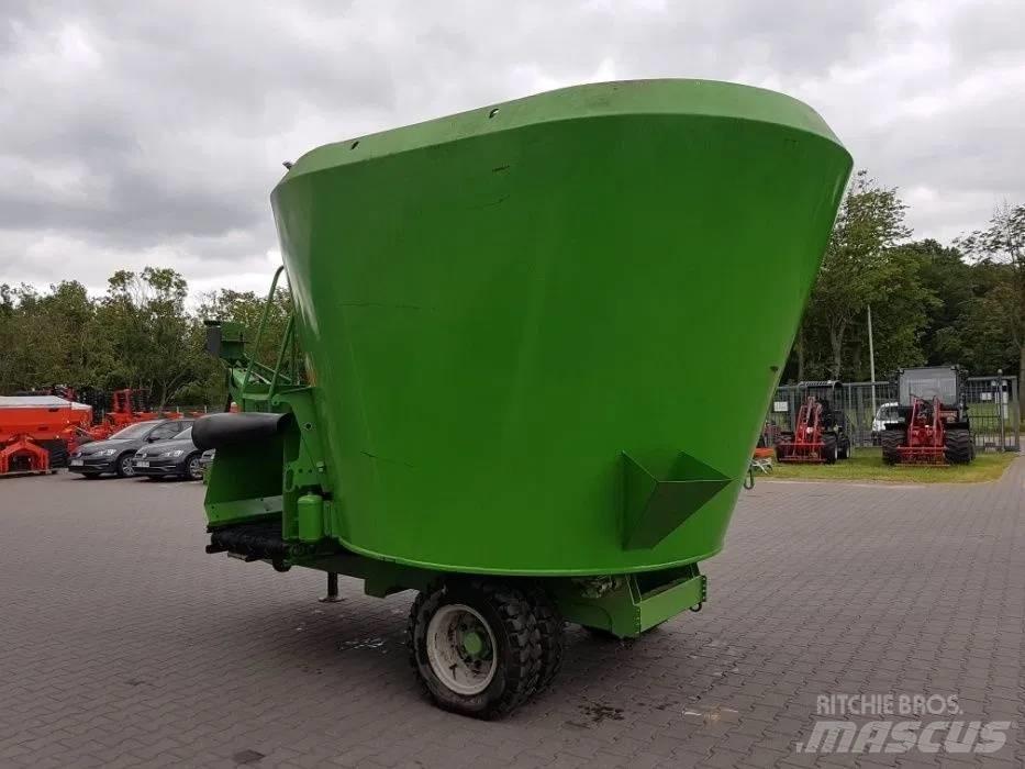  Farezin 13 m 3 Overige veehouderijmachines