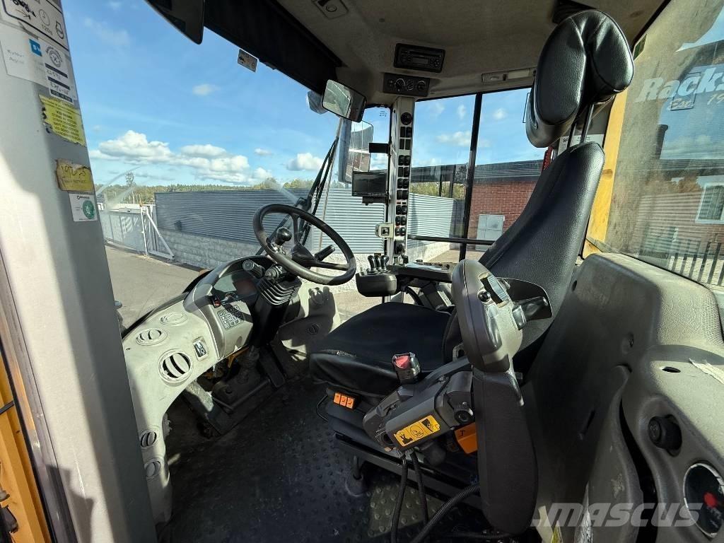 Volvo L 120 F Wielladers