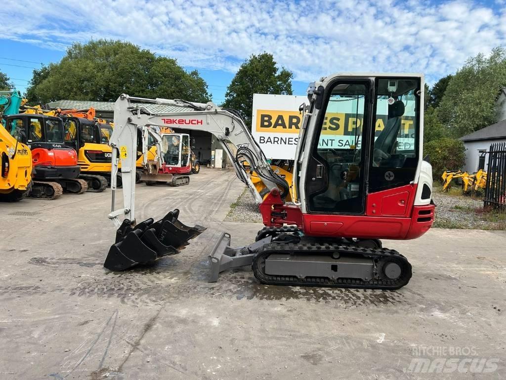 Takeuchi TB 230 Minigraafmachines < 7t