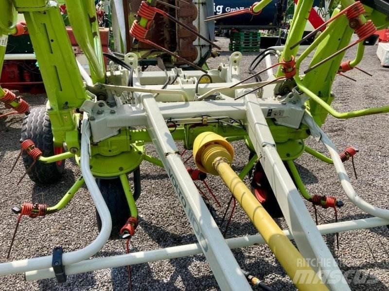 CLAAS VOLTO 1100 T Schudders
