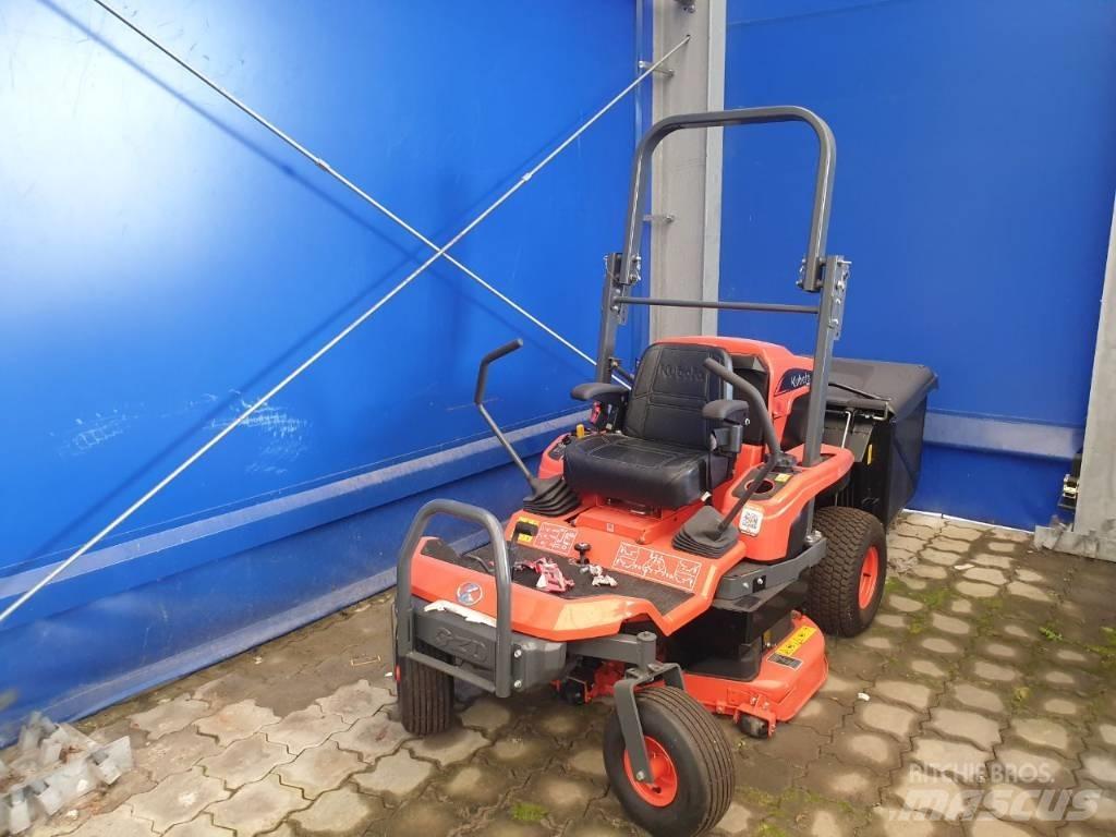 Kubota GZD 15 II Gemonteerde en gesleepte maaiers