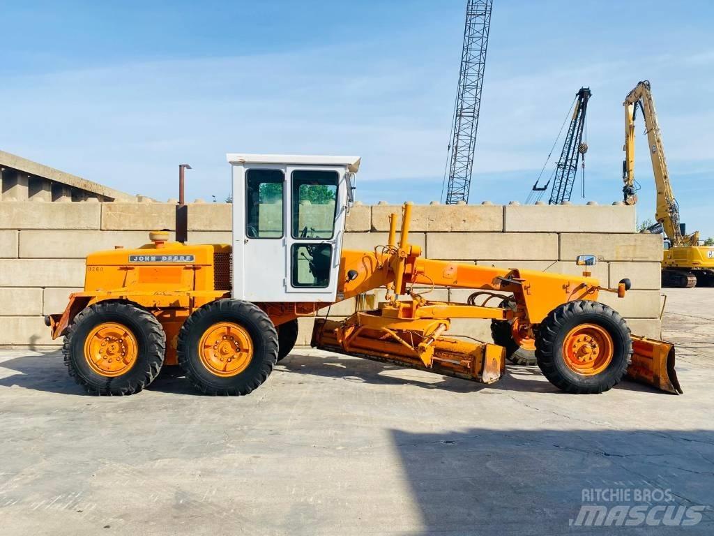John Deere 570 A Graders