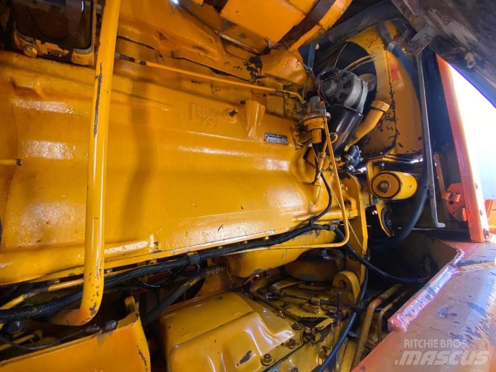 John Deere 570 A Graders
