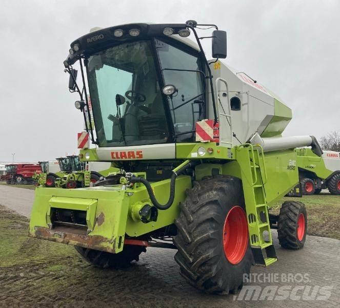 CLAAS AVERO 240 Maaidorsmachines