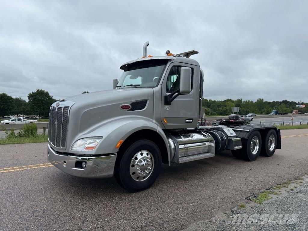 Peterbilt 579 Trekkers