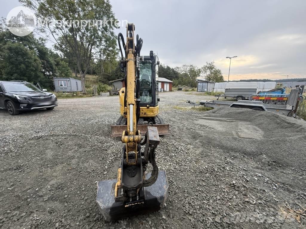 Komatsu PC 26 MR Minigraafmachines < 7t