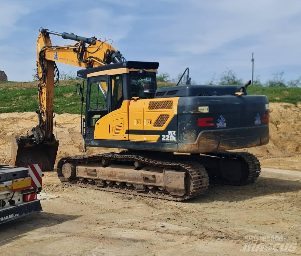 Hyundai HX 220 210 Rupsgraafmachines