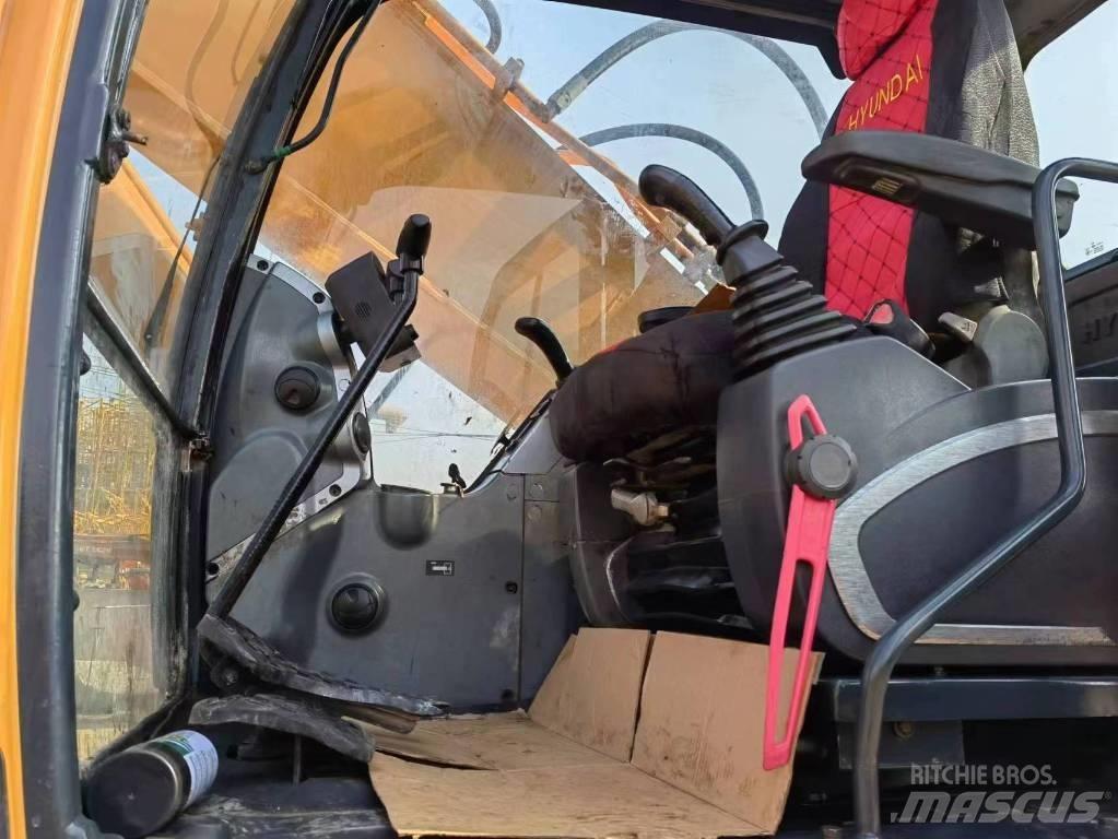 Hyundai 30 L-9 A Rupsgraafmachines