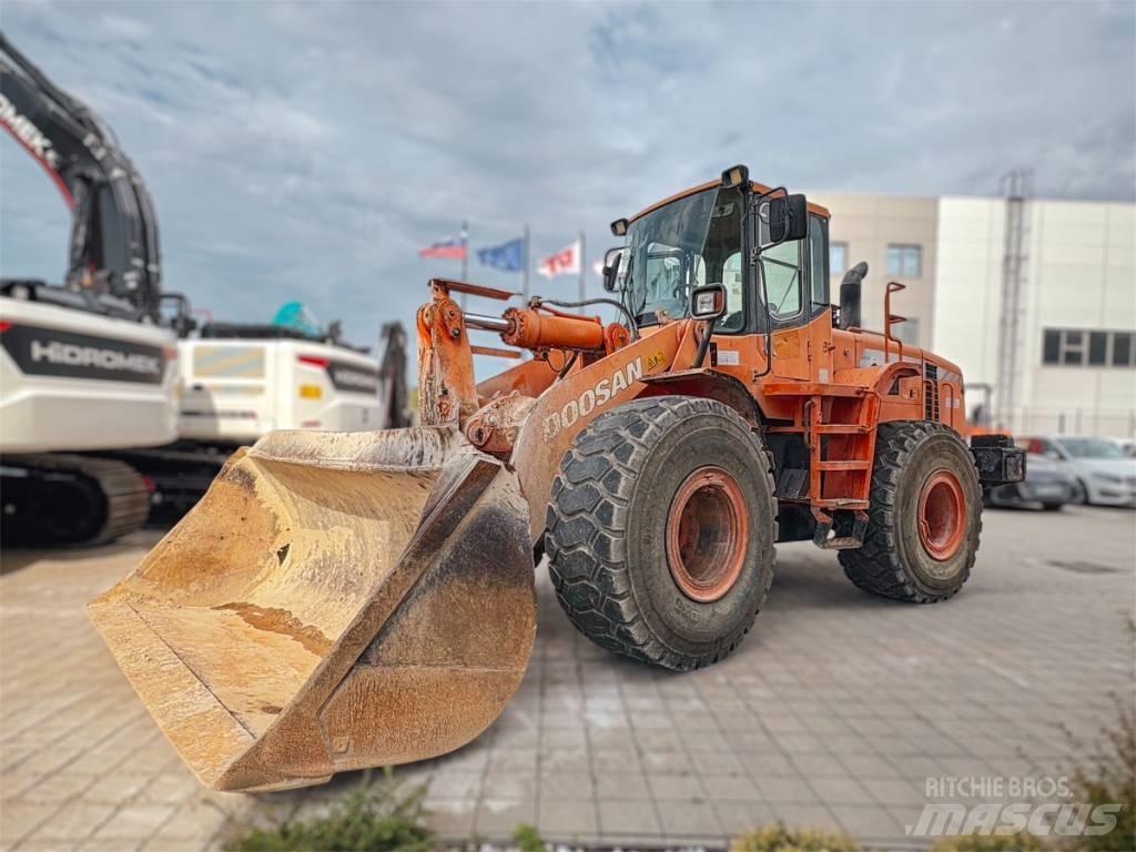 Doosan DL 300 Wielladers