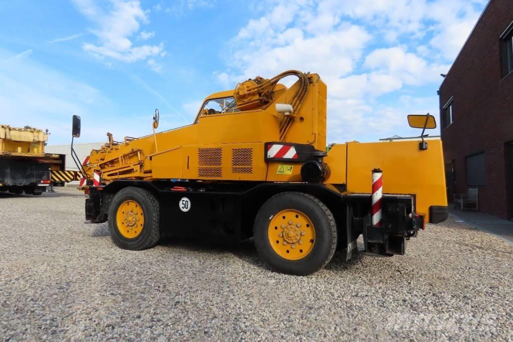 Kobelco RK 70 M2 Ruw terrein kranen