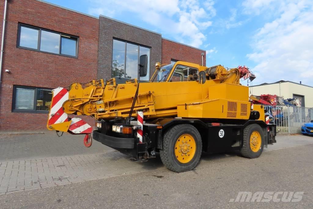 Kobelco RK 70 M2 Ruw terrein kranen