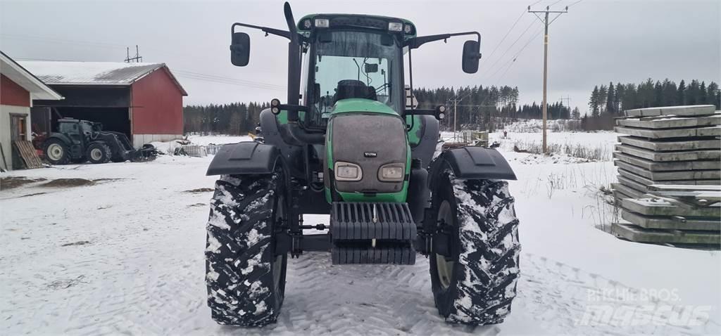 Valtra C130 Hitec Tractoren