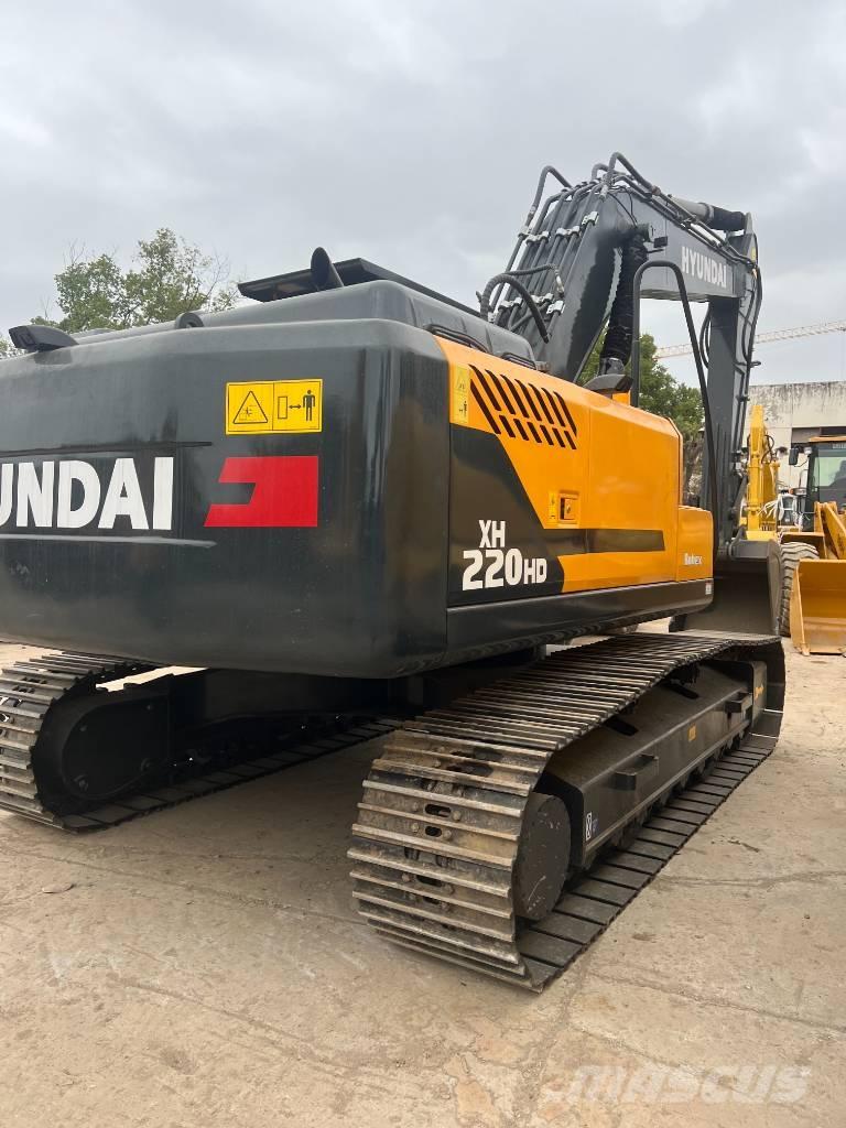 Hyundai HX 220HD Rupsgraafmachines