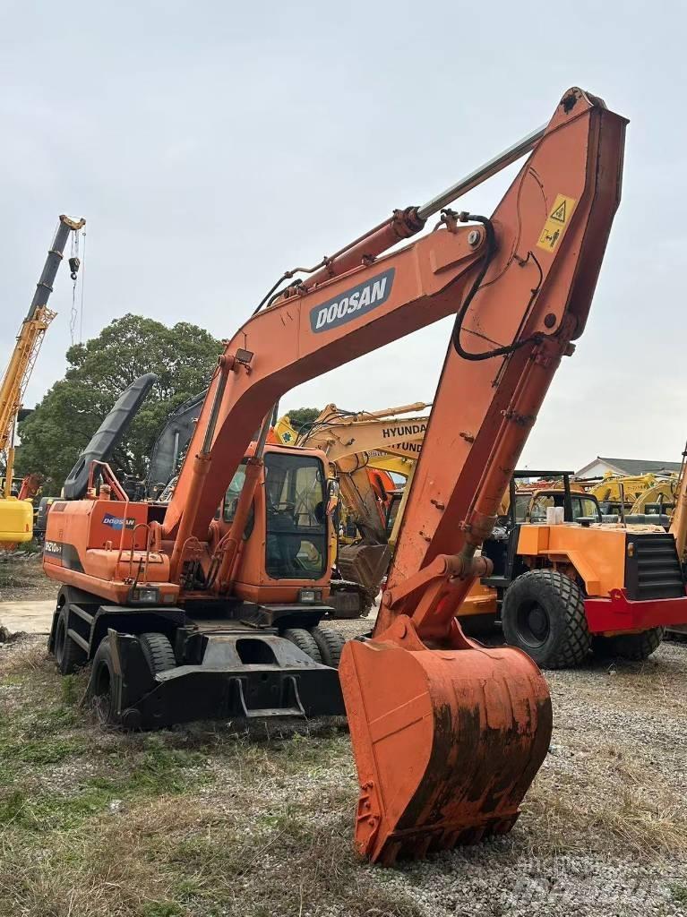 Doosan DH 210 W Wielgraafmachines