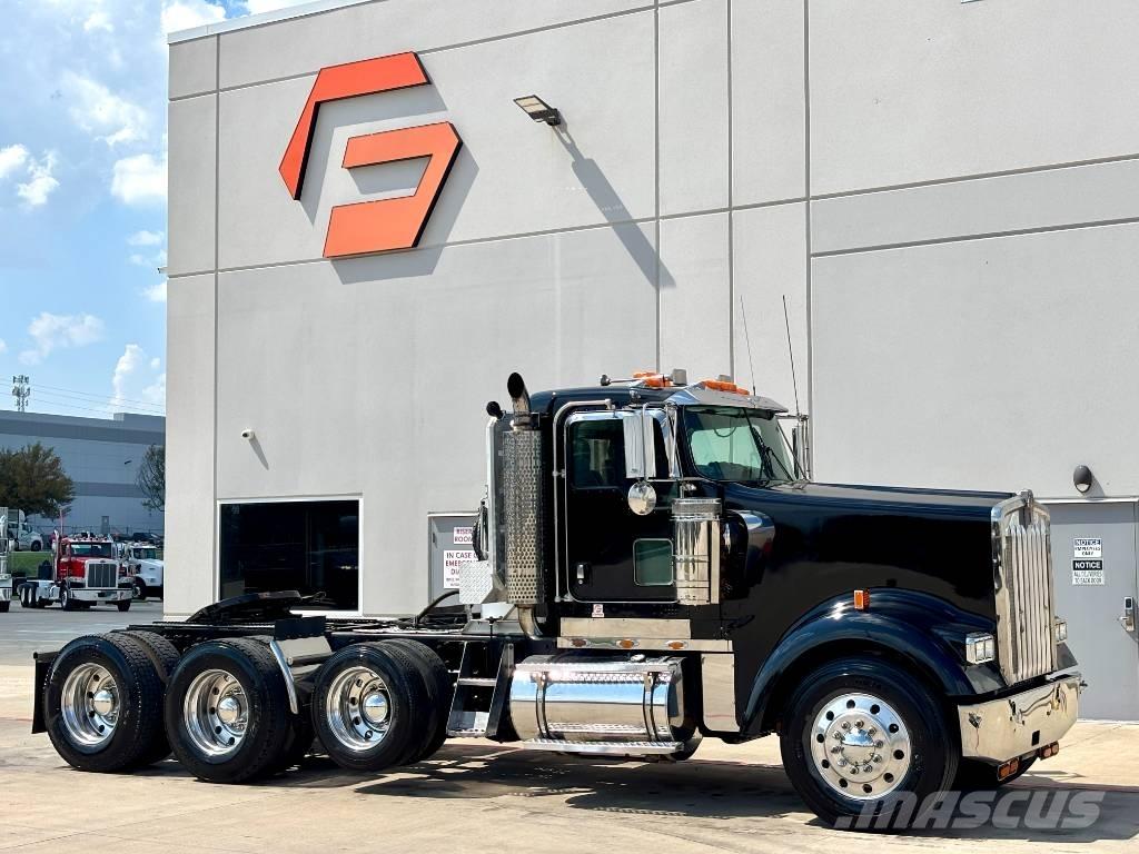 Kenworth W 900 Trekkers