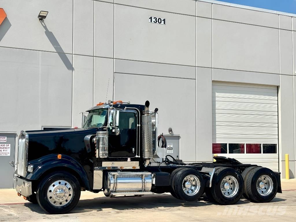 Kenworth W 900 Trekkers
