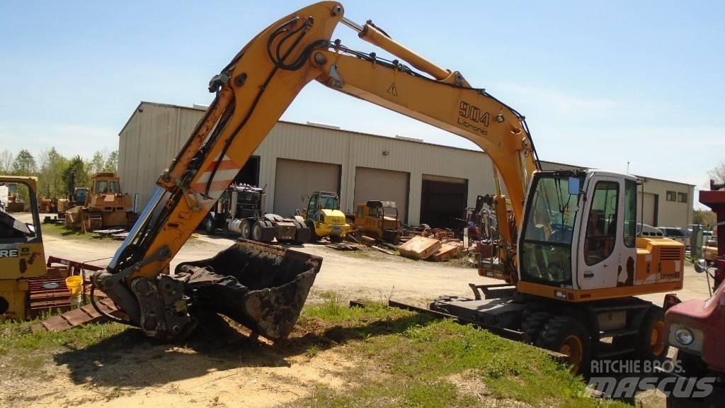 Liebherr A 904 C Wielgraafmachines