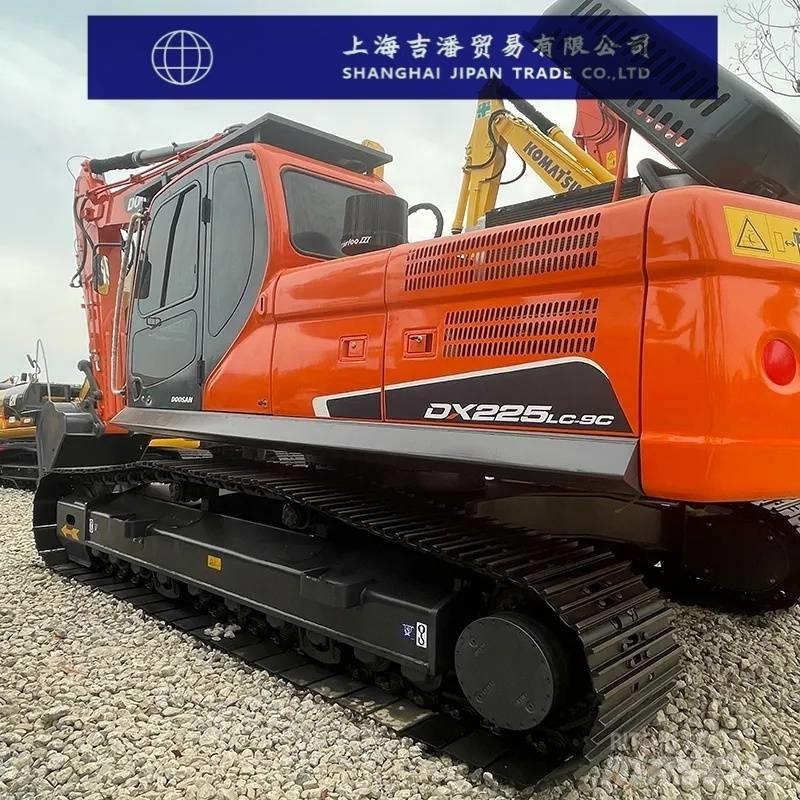 Doosan DX 225 Rupsgraafmachines