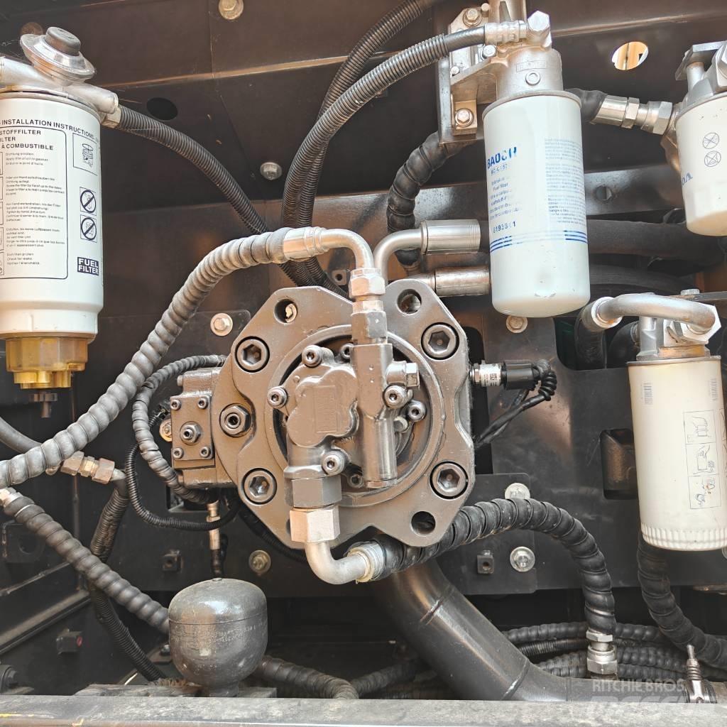 Volvo 220D Rupsgraafmachines