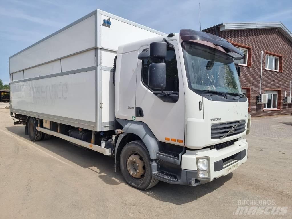 Volvo FL 240 Bakwagens met gesloten opbouw