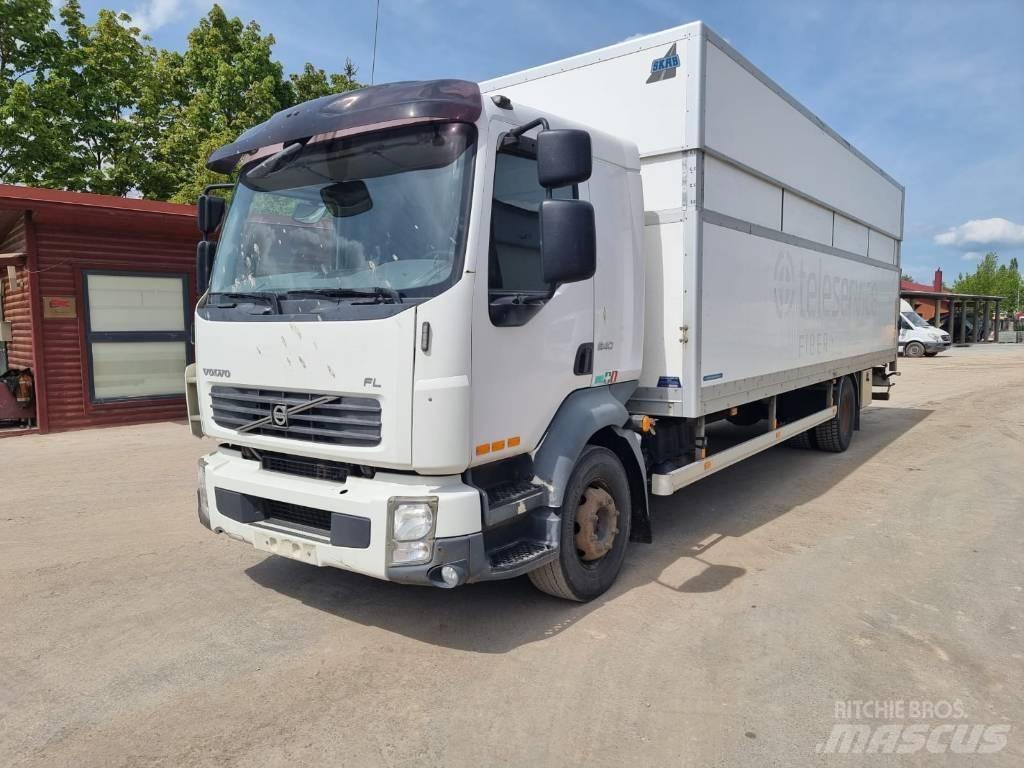 Volvo FL 240 Bakwagens met gesloten opbouw