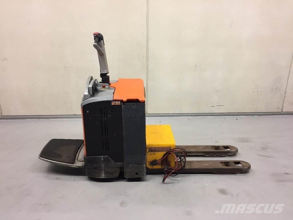 Rocla T20AC Pallettruck met meerij platform