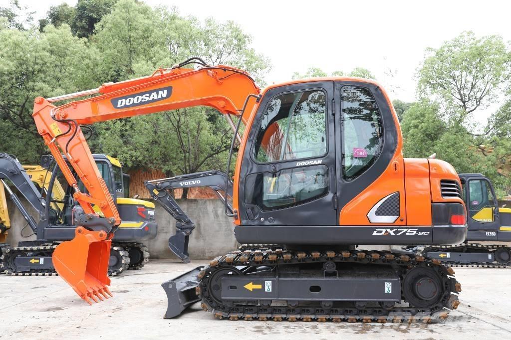 Doosan DX 75-9 C Minigraafmachines < 7t