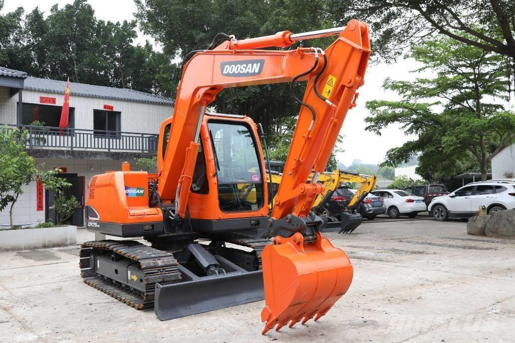 Doosan DX 75-9 C Minigraafmachines < 7t