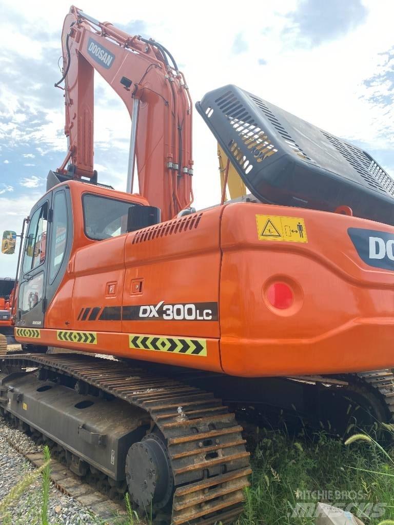 Doosan DX 300 LC Rupsgraafmachines