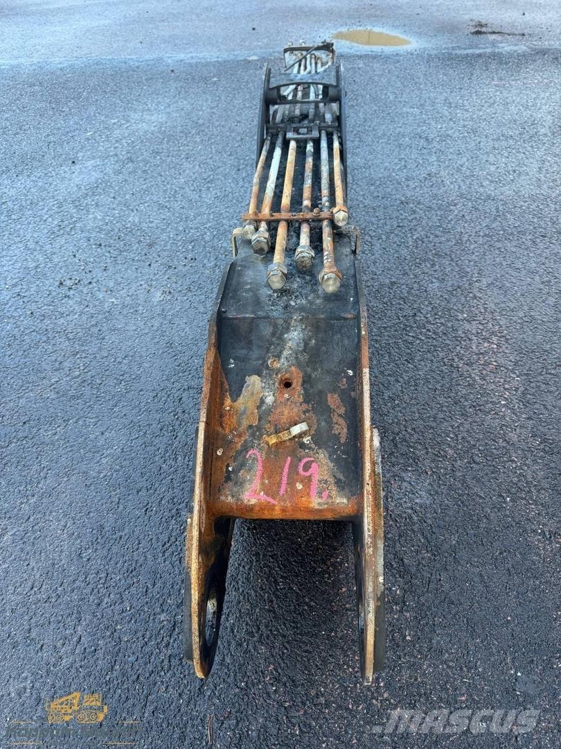 Komatsu 105F Uitrijwagenkranen