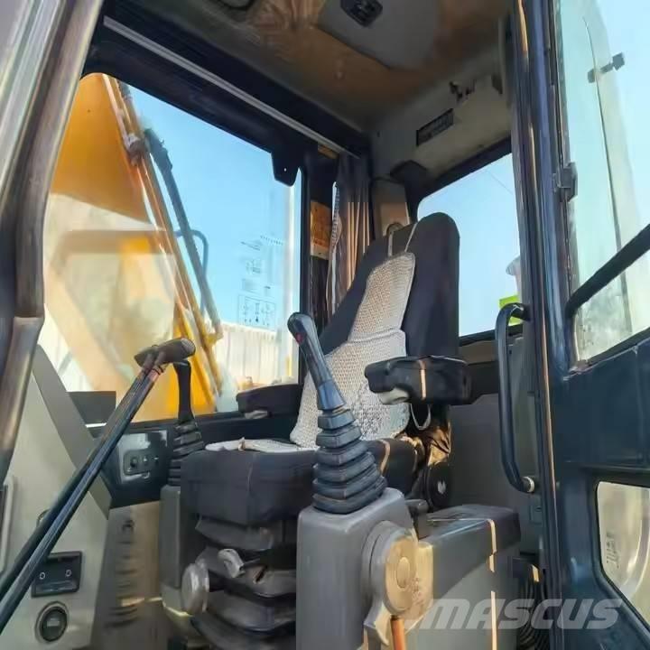Hyundai 110 VS Rupsgraafmachines