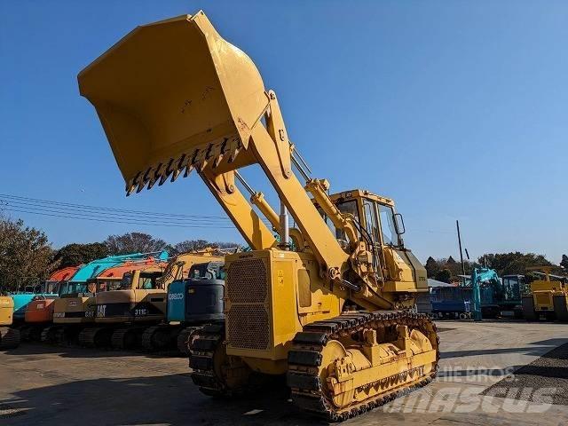 Komatsu D 75 S-5 Rupsladers