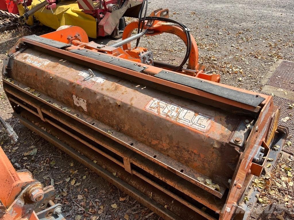 Falc AGILA 2300 Klepelmaaiers
