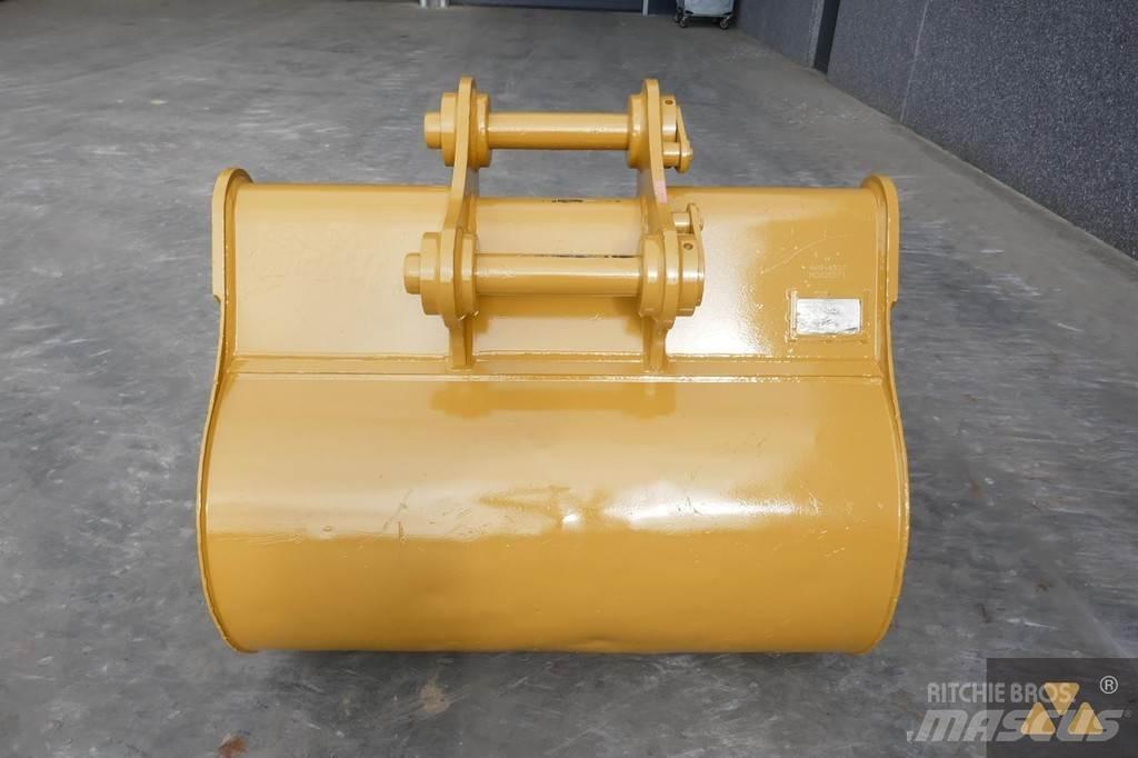 CAT 320 Bucket Bakken