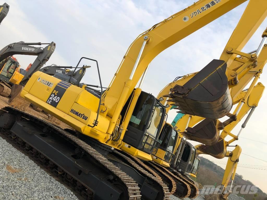 Komatsu 240-8 Rupsgraafmachines