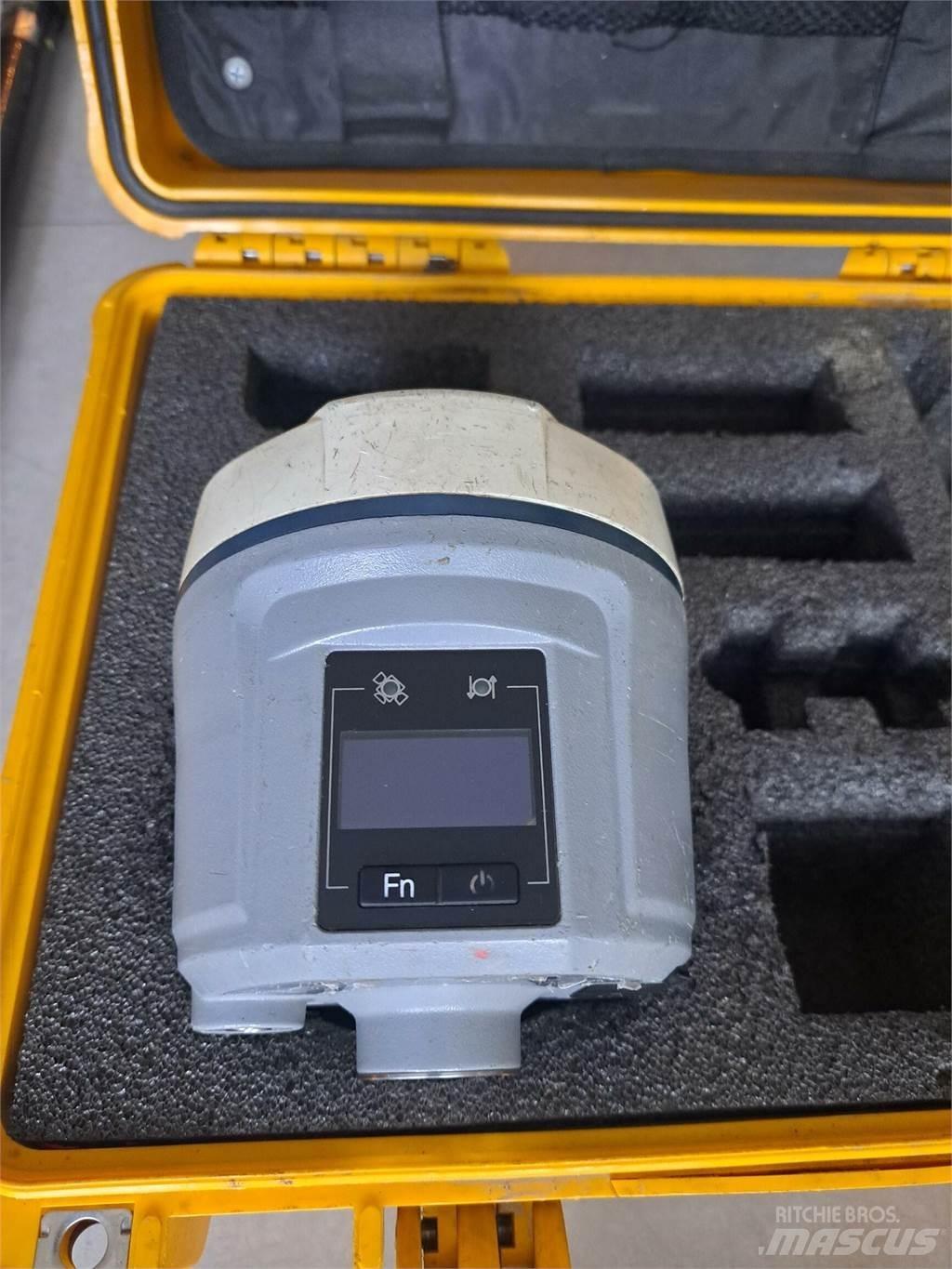  CHC i80 GNSS Instrumenten, meet- en automatiseringsapparatuur