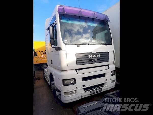 MAN TGA 18.430 Trekkers