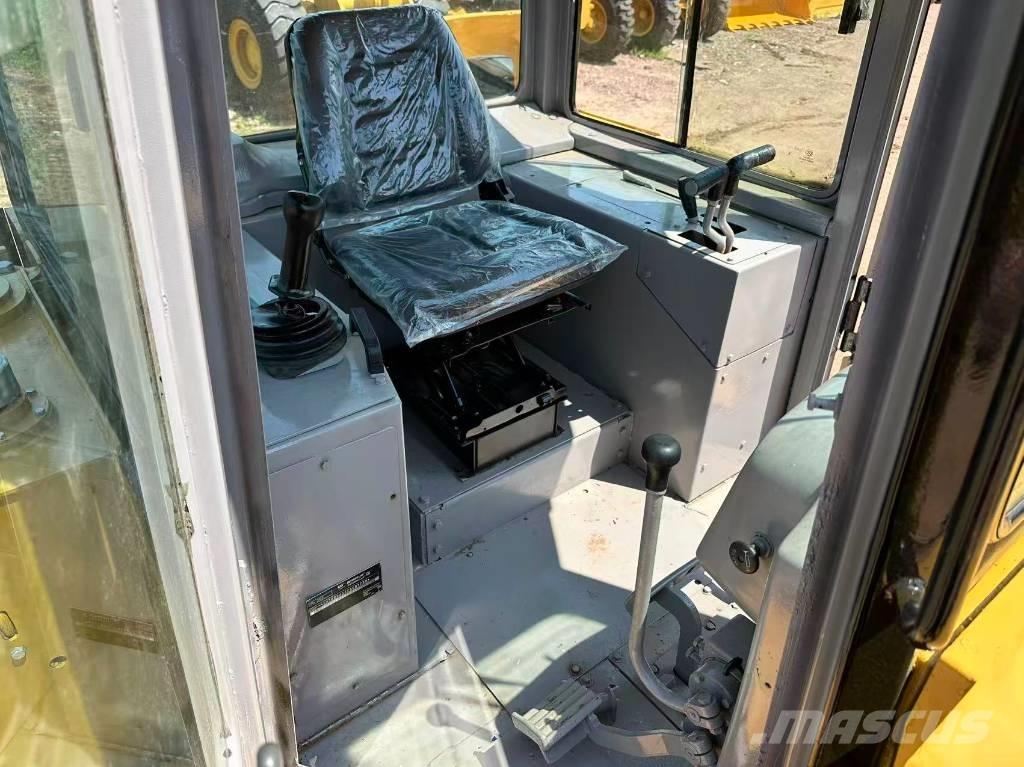 CAT D 6 G Rupsdozers