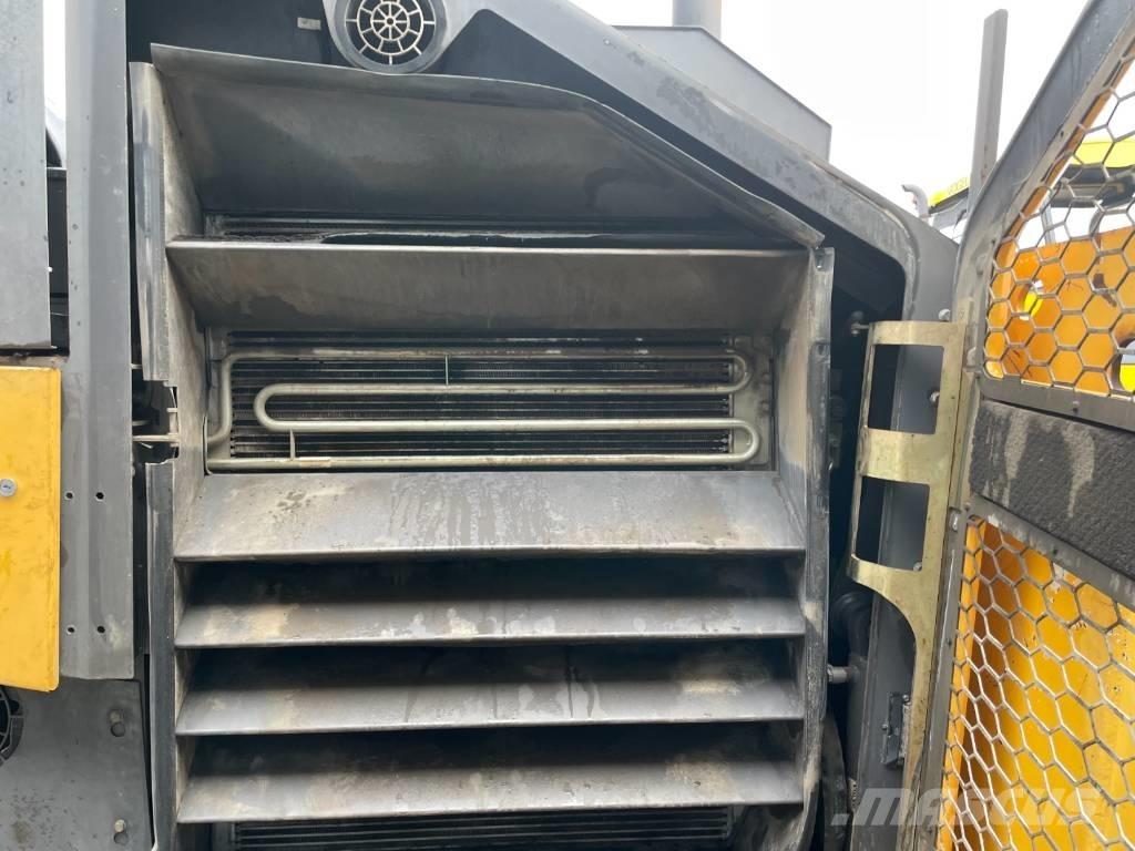 Volvo P7820C Asfaltafwerkmachines