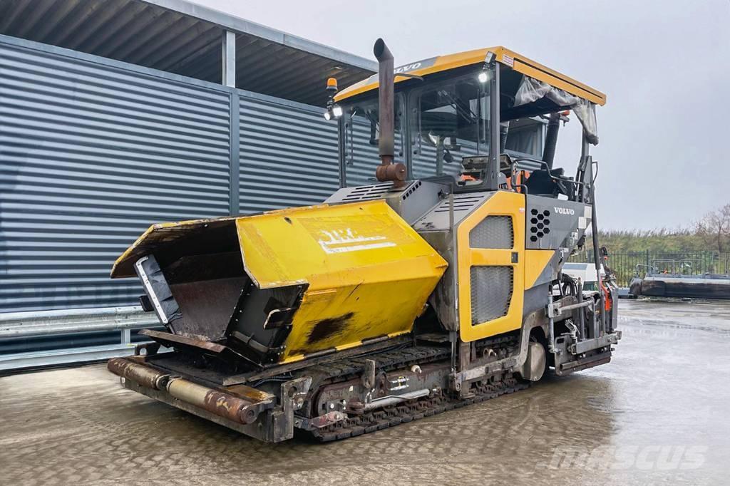 Volvo P7820C Asfaltafwerkmachines