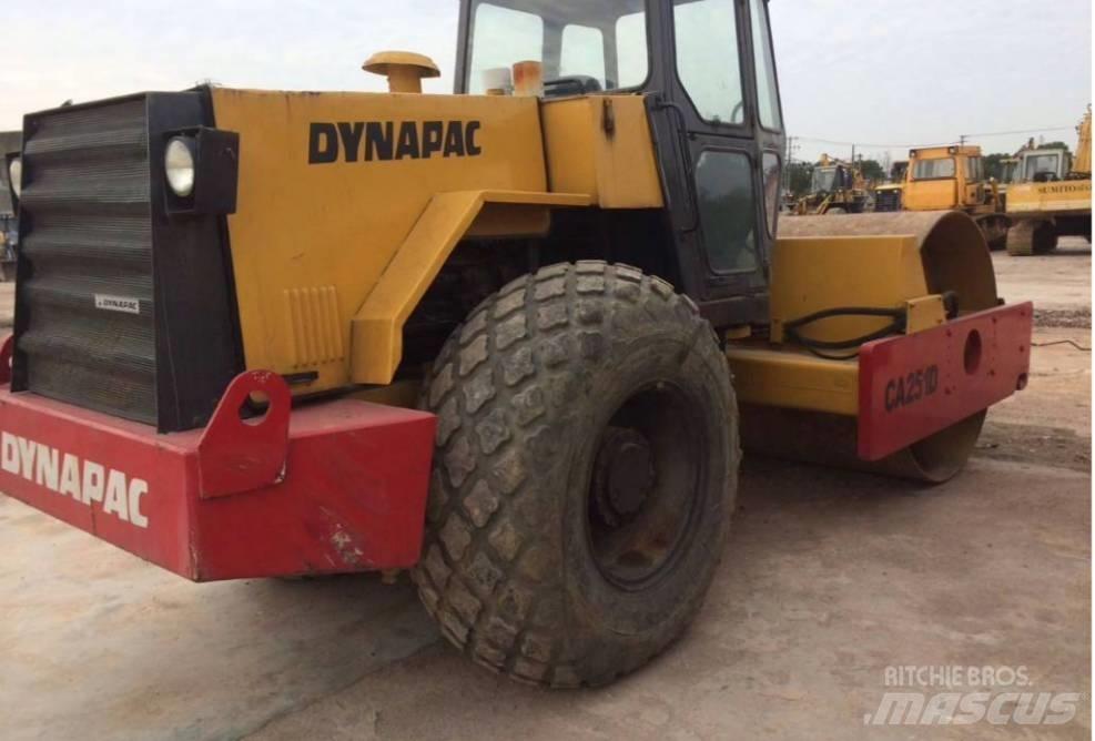 Dynapac CA 251 D Trilrolwalsen
