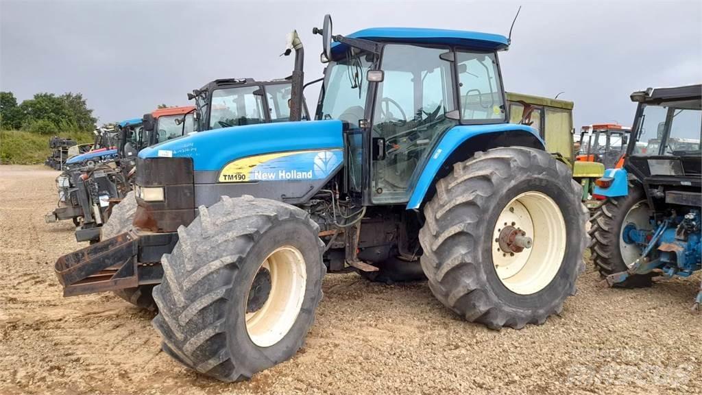 New Holland TM190 Tractoren
