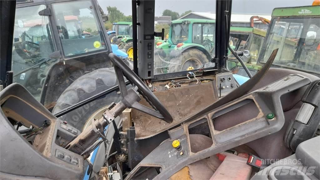 New Holland TM190 Tractoren