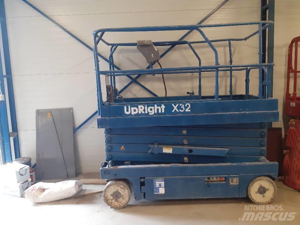 UpRight X 32 Schaarhoogwerkers
